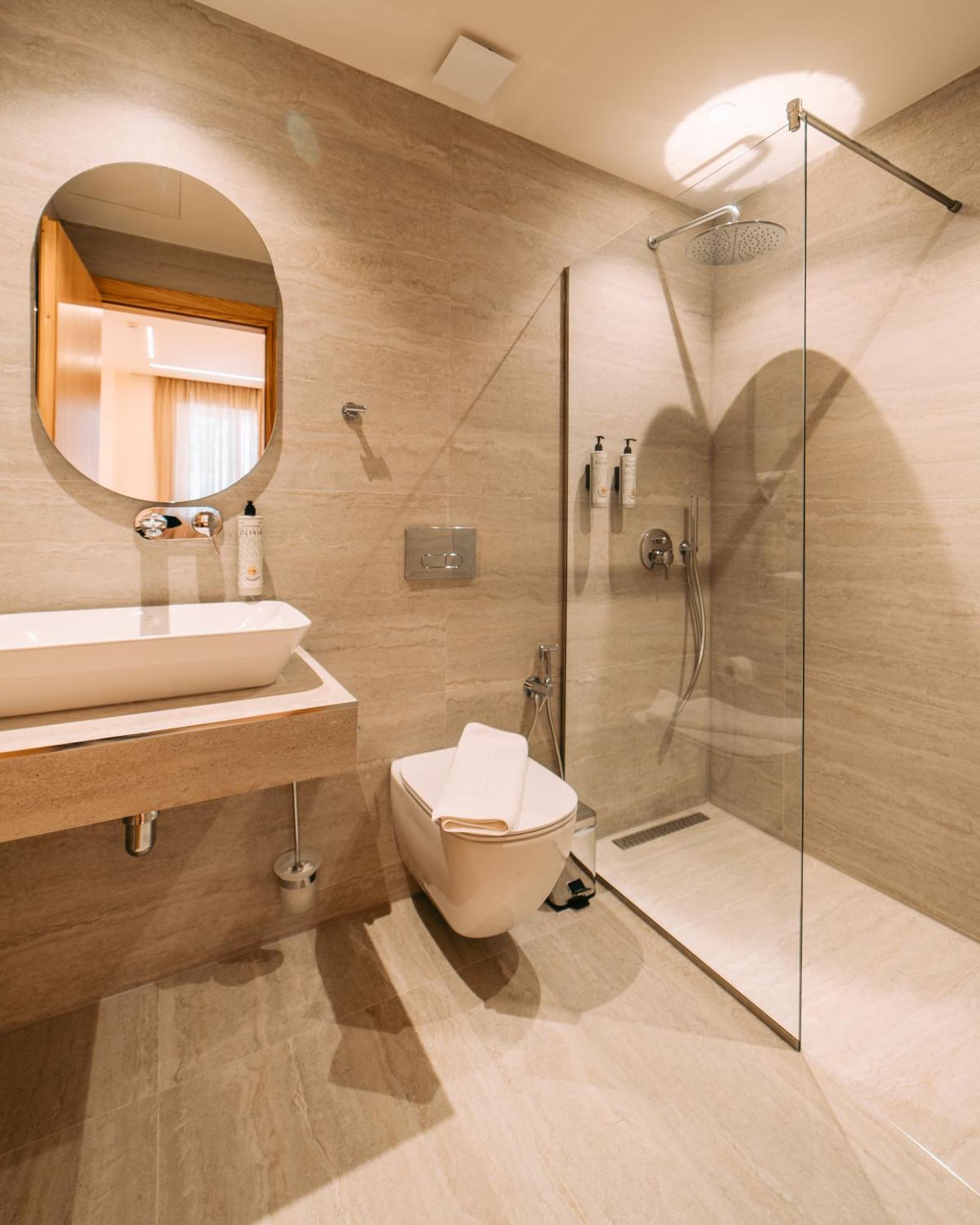 Elar Hotel